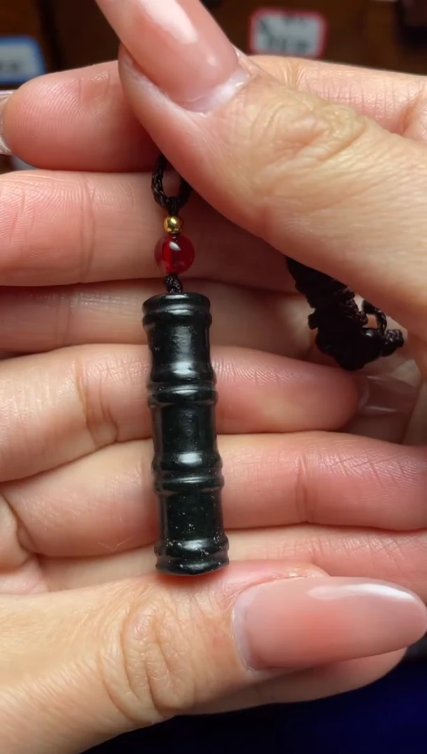 未镶嵌和田玉挂件沉***生和田玉