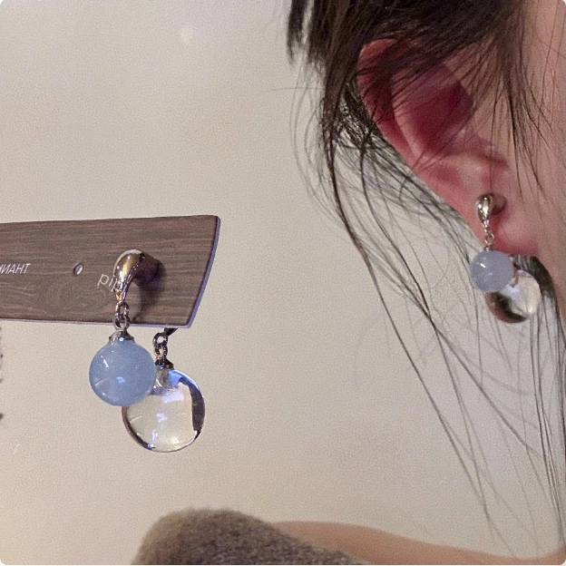 铜合金亚克力耳饰 前后戴大小圆球耳钉女设计感小众独特百搭耳环