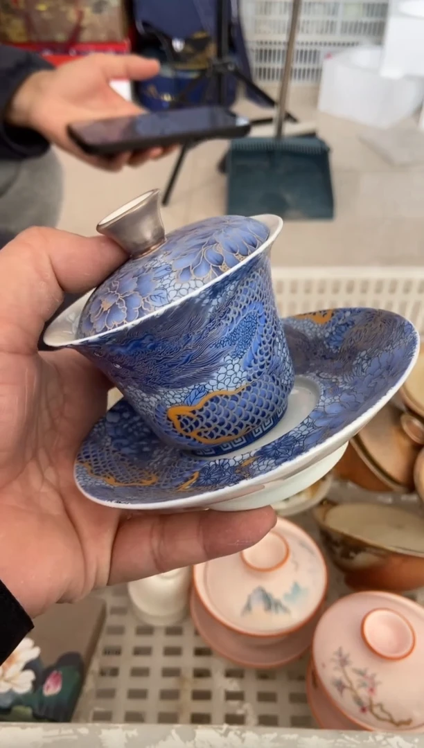 无运费险有瑕疵的摄影的产品有使用过的痕迹有点脏介意勿拍