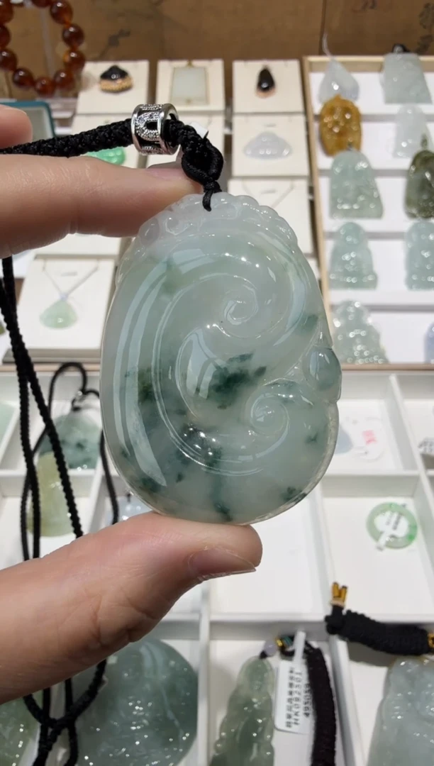 未镶嵌挂件翡翠A货翡翠多样性飘花大如意发一件