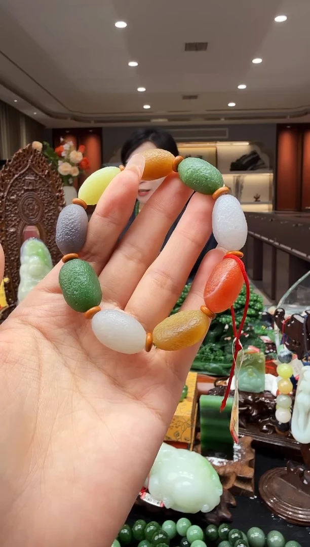 颈饰未镶嵌和田玉32db