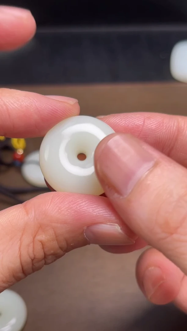 和田玉未镶嵌颈饰30