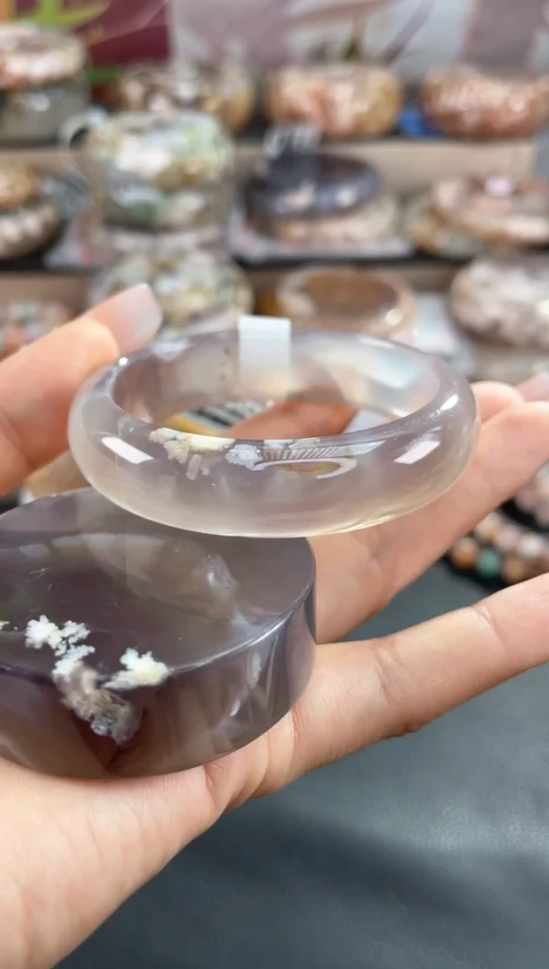 未镶嵌手镯石英质玉57