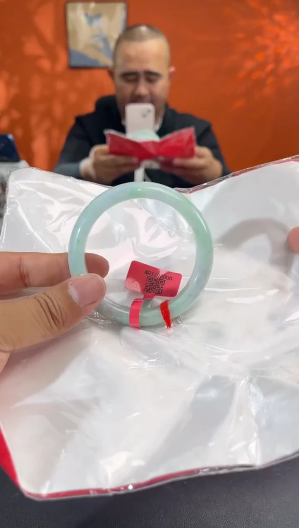 未镶嵌手镯翡翠5 57