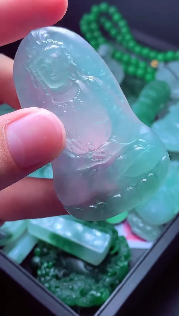 未镶嵌定制翡翠南*?翡翠毛货定制