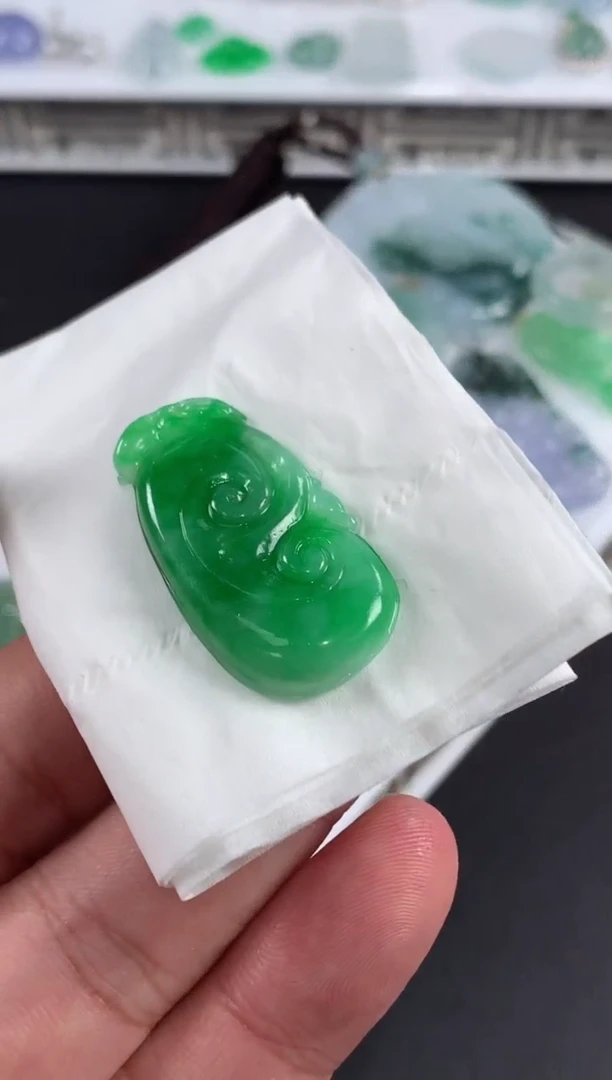 未镶嵌定制翡翠蜜***秋翡翠