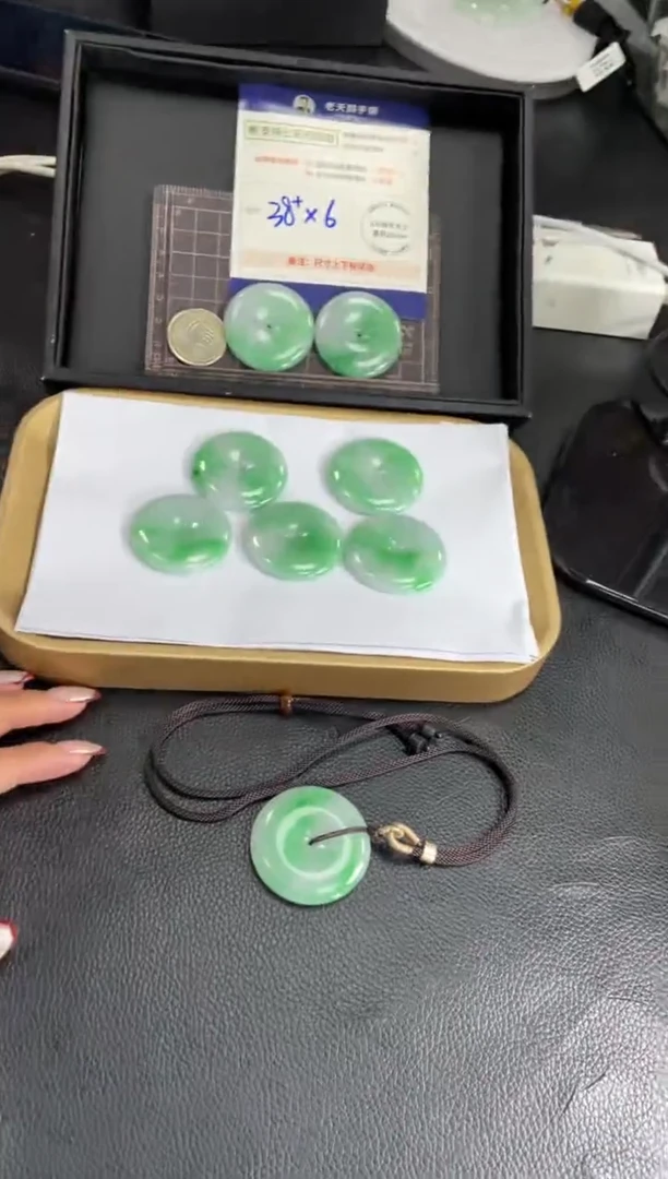 【闪购商品】翡翠挂件未镶嵌平安扣FL17配绳/多样性发其一ZBCP