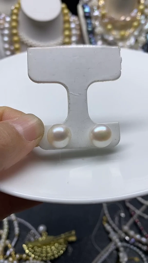 颈饰未镶嵌淡水珍珠多人