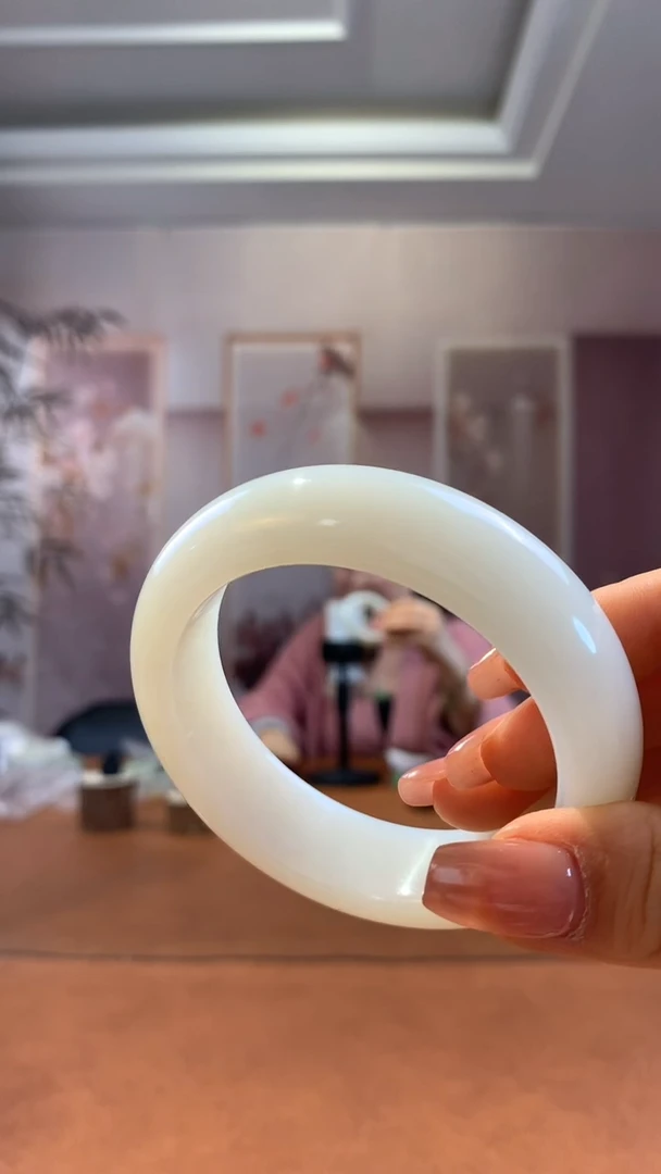 【闪购商品】和田玉手镯未镶嵌白玉高品手镯57