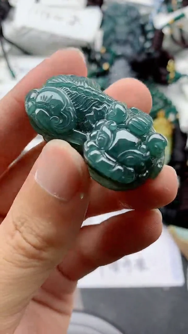 翡翠未镶嵌颈饰888