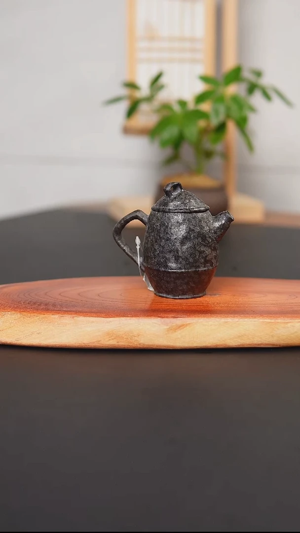 个性小壶/何老师作品/薄胎110CC/鱼仔料