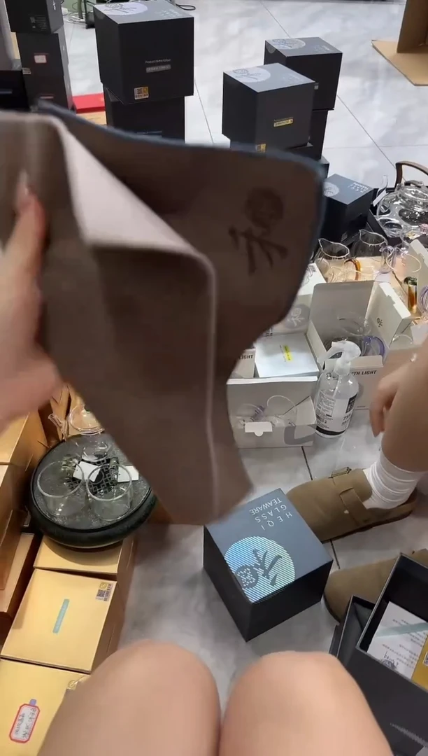 @@禾器麂皮绒茶巾两条