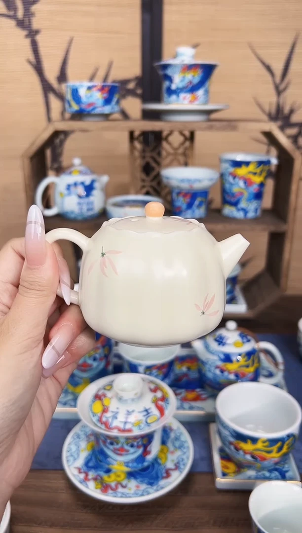 复古米黄兰花手把壶