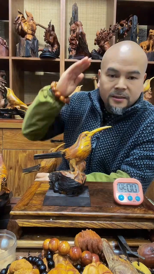 松木框****修定向 框架。砖混。内外装修