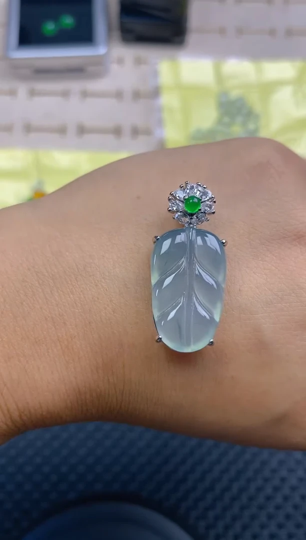 翡翠裸石天然翡翠蛋面14