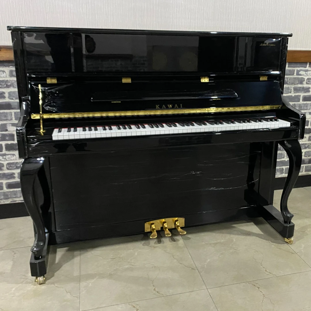 卡瓦依 KUA2 高度122CM 实木音板日本红木进口机芯上门扩音孔