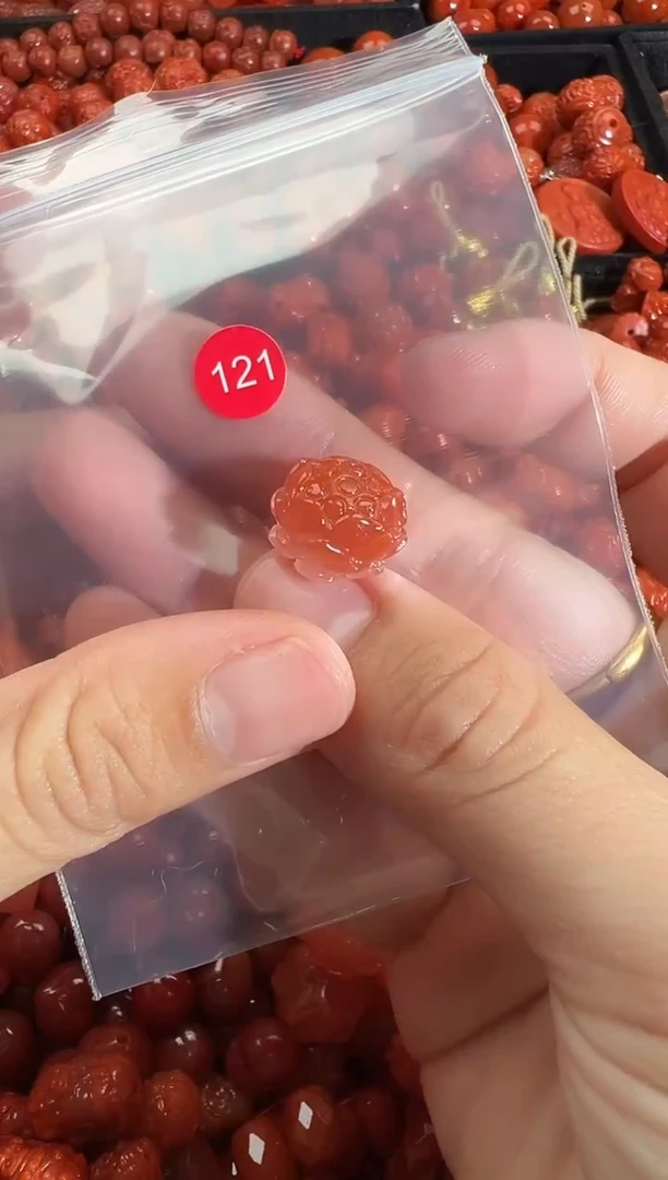 颈饰未镶嵌南红玛瑙1