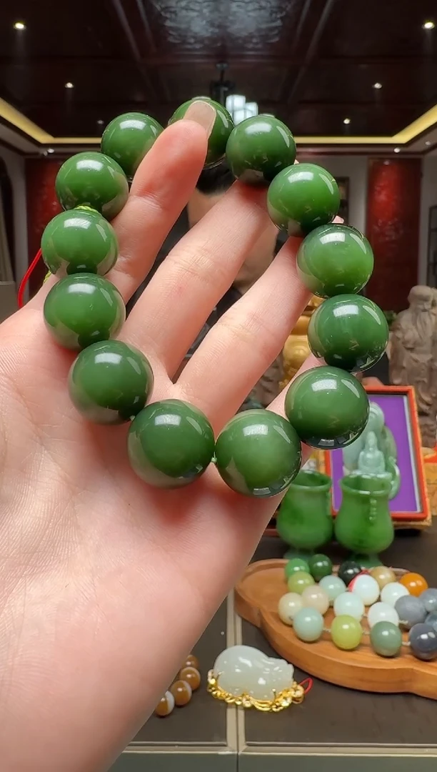 未镶嵌和田玉挂件by18