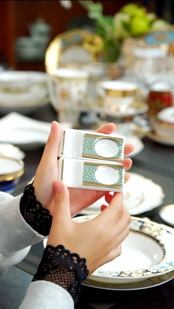 瓷片筷子架  2个