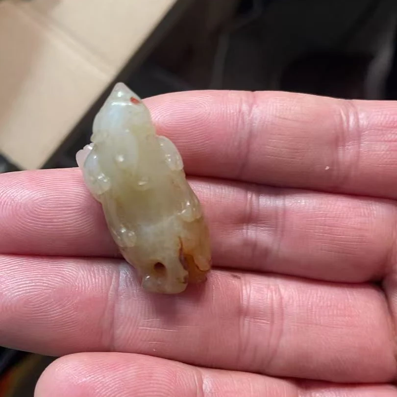 小动物可当吊坠和田玉