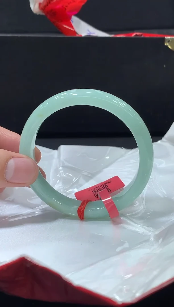 未镶嵌手镯翡翠翡翠手镯