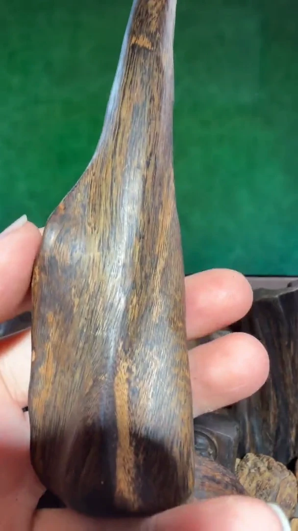 沉香手把件多样性发一