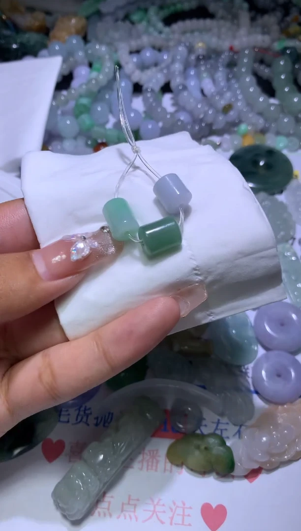 【闪购商品】翡翠挂件未镶嵌CXX004141