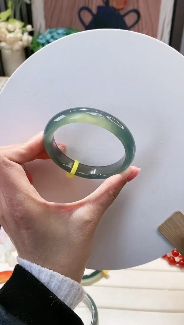 手镯玛瑙/玉髓未镶嵌72-57.3