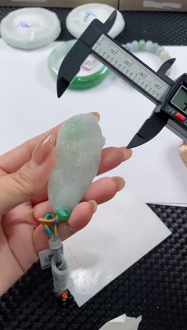 颈饰未镶嵌翡翠基地发货H 4350