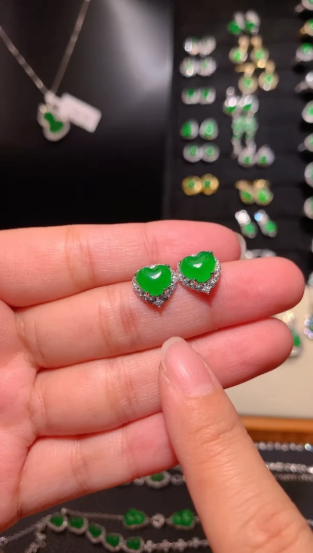 【闪购商品】翡翠耳饰银S925镶嵌耳钉