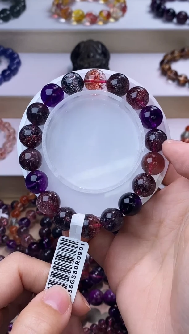 【闪购商品】水晶手链未镶嵌黑加仑超七111m+