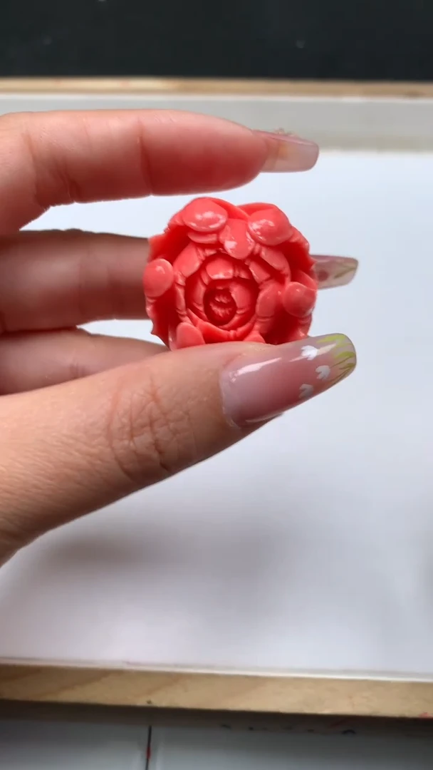 未镶嵌散珠拼合珍珠（马贝珠）E202 女皇贝大牡丹花32*18mm1个9.9元