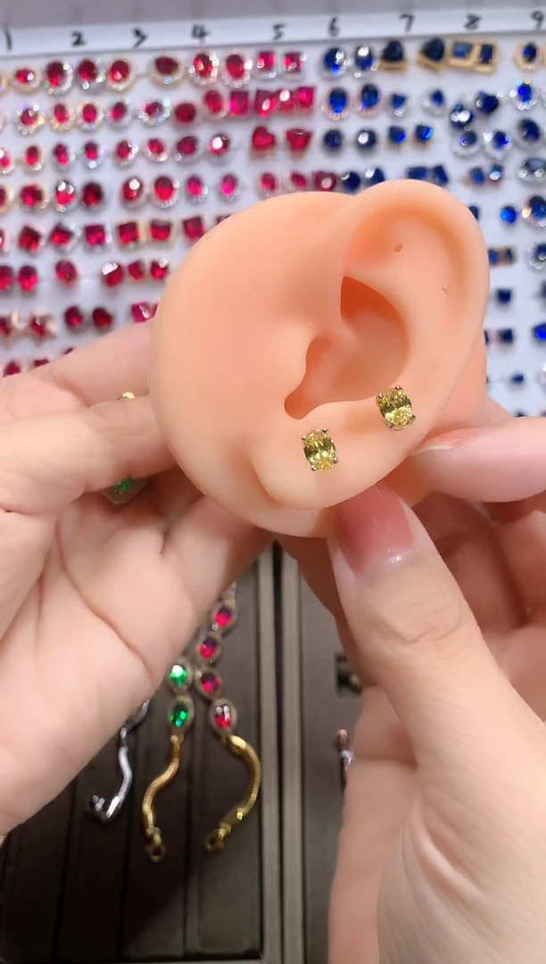 【闪购商品】水晶耳饰银S925镶嵌银色5.7高温优化/合成处理