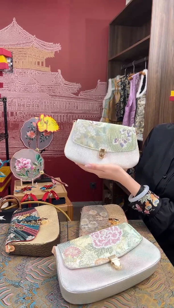 【闪购商品】刺绣非遗绒花（发饰）