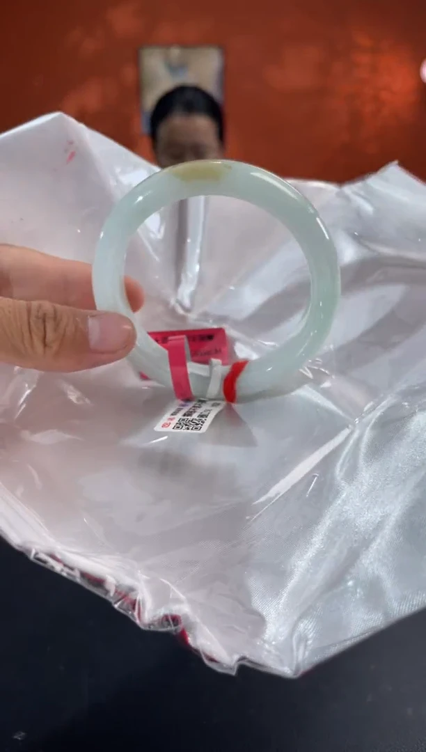 未镶嵌手镯翡翠翡翠手镯