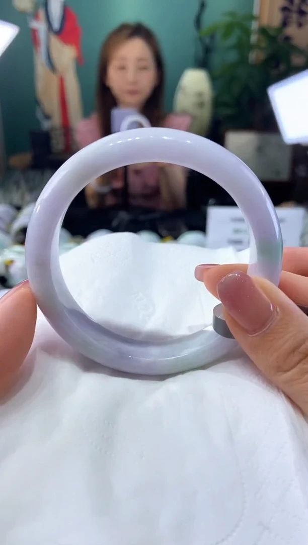 翡翠手镯未镶嵌58.7圈口