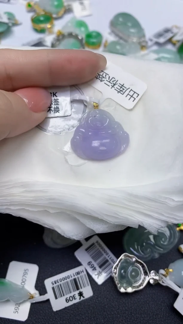 颈饰18K金镶嵌翡翠天然缅甸翡翠A货多样性发一件