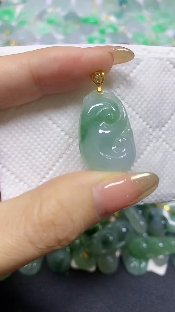 颈饰未镶嵌翡翠A货