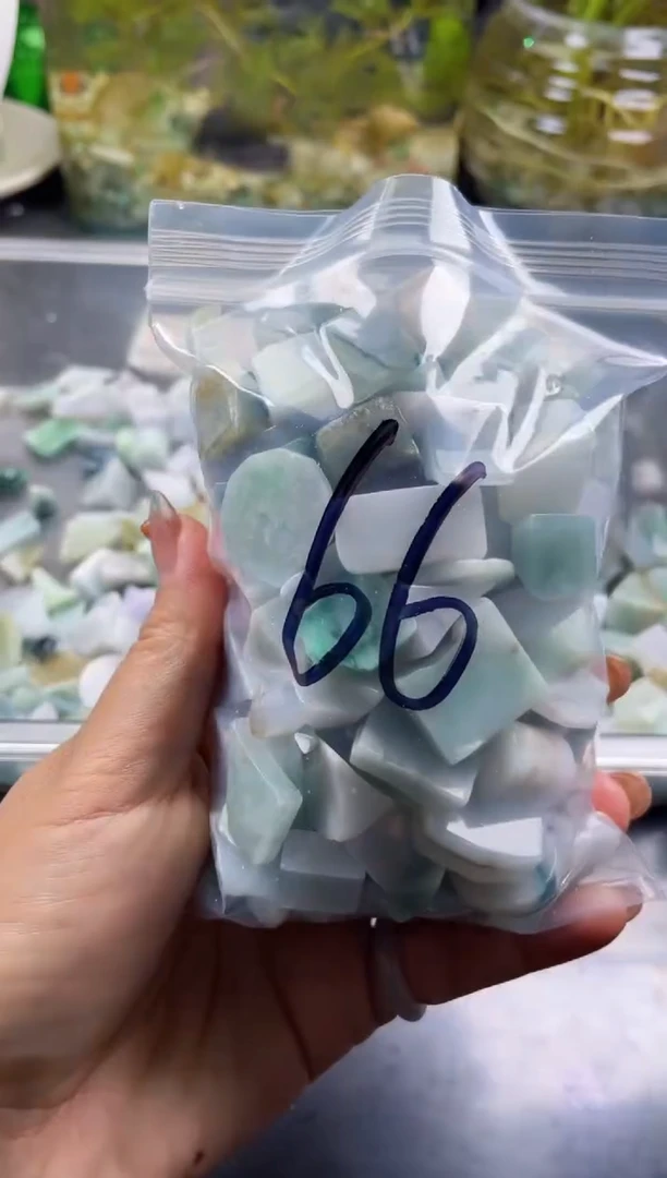 配石翡翠天然翡翠小号500克66
