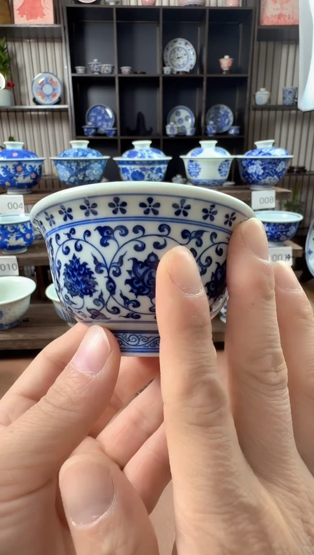 手工手绘缠枝莲压手杯