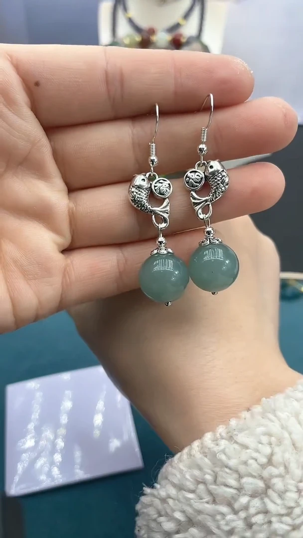 【闪购商品】翡翠耳饰银S925镶嵌14mm蓝水小鱼