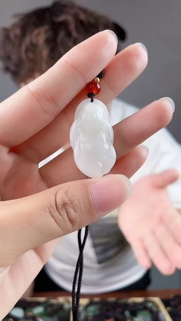 和田玉未镶嵌颈饰拍一发一，多样性发货