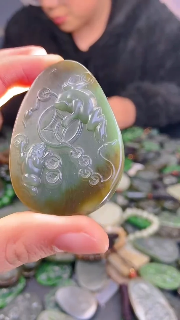 颈饰未镶嵌和田玉4