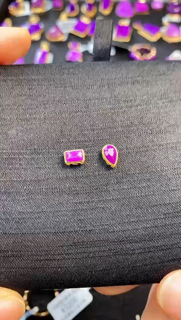 苏纪石（舒俱来）18K金镶嵌吊坠小**我1