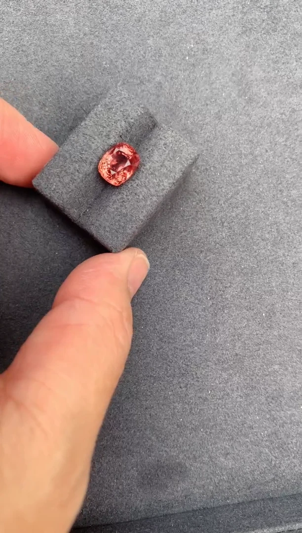 【闪购商品】彩色蓝宝石裸石未镶嵌3.6ct帕帕拉恰