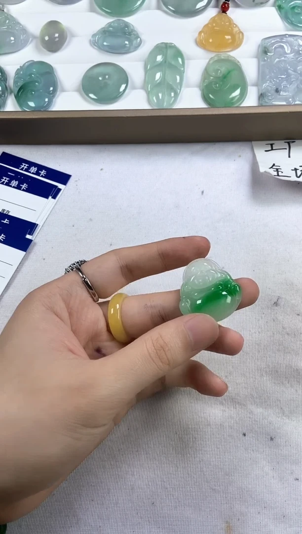 翡翠未镶嵌颈饰翡翠未镶嵌颈饰高端甄选（一物一图）10