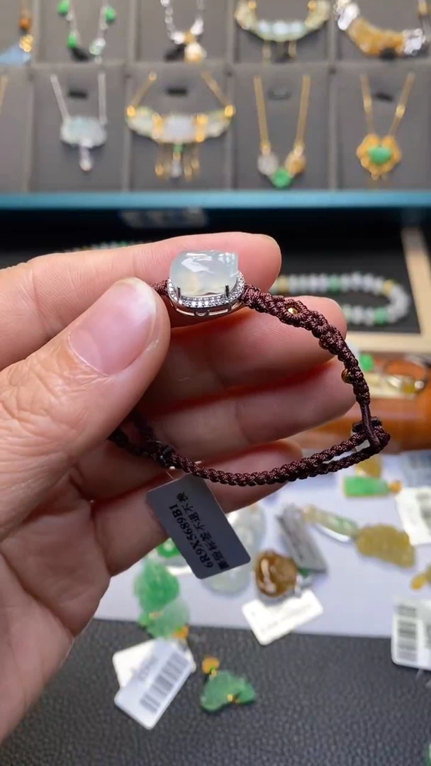 颈饰未镶嵌翡翠净货36844