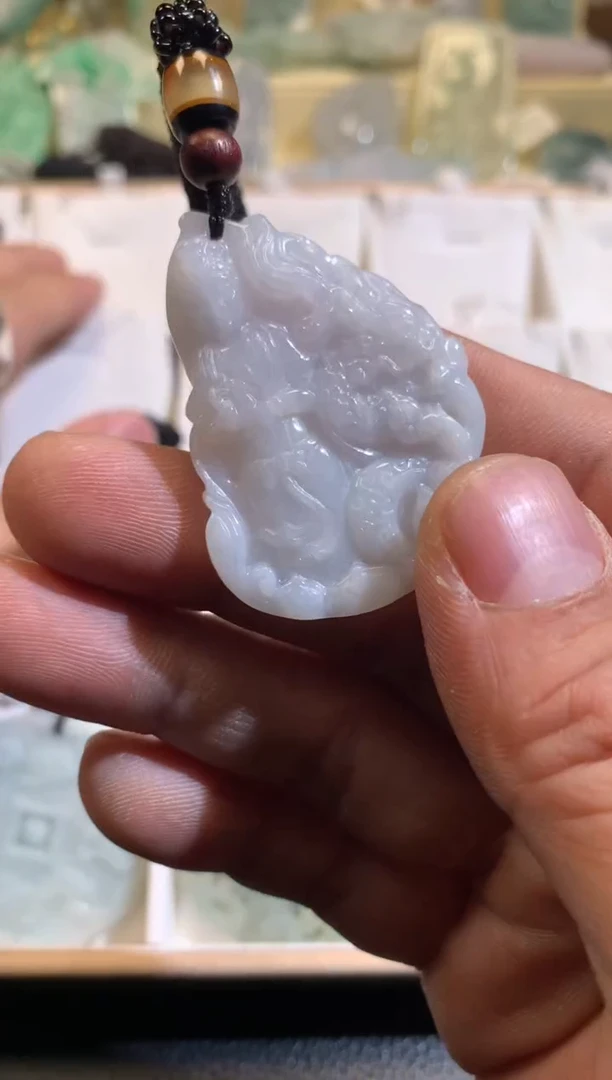 【闪购商品】翡翠颈饰未镶嵌02/25/163