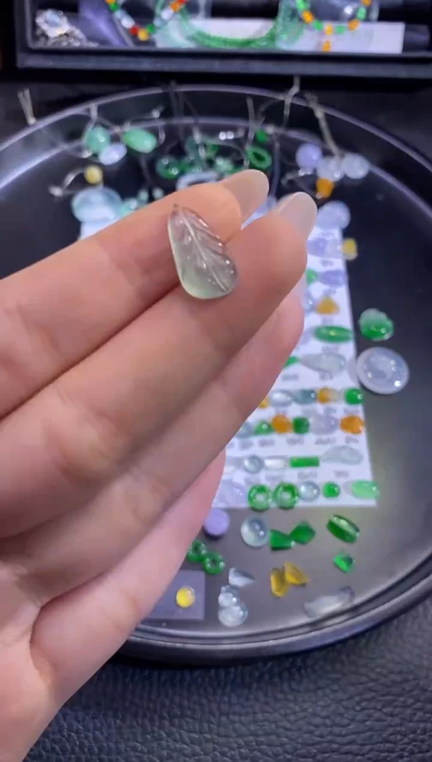 未镶嵌挂件翡翠叶子