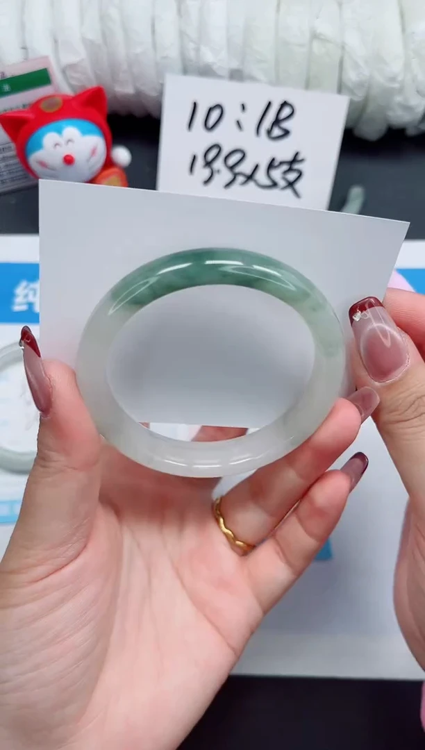 【闪购商品】石英质玉手镯未镶嵌7